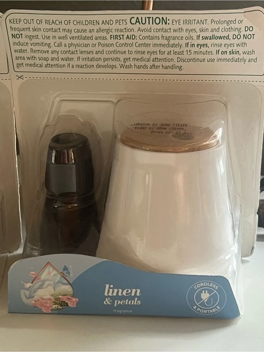Air Wick Linen & Petals Glowing Essential Oil Diffuser X’s 2 Brand New Boxes!